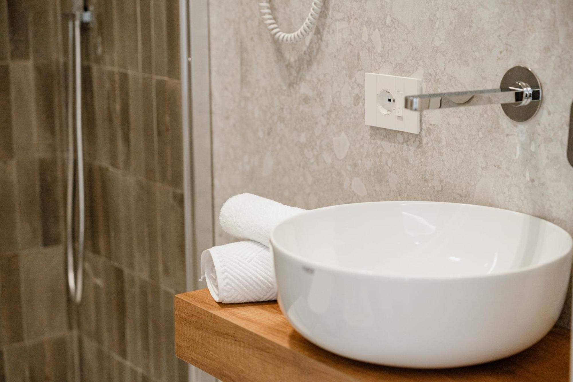 Be Your Home - Riviera Suites Civitavecchia Exterior photo