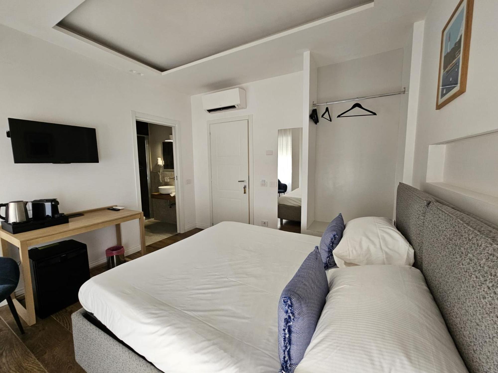 Be Your Home - Riviera Suites Civitavecchia Exterior photo